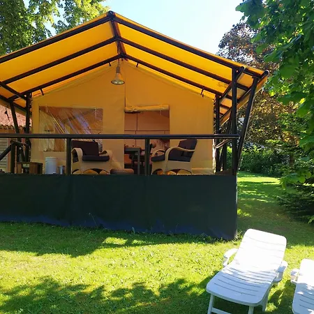 Glamping With Private Bathroom And Spacious Garden, Cleaning Included * Roussines