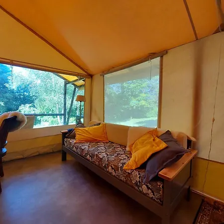 Glamping With Private Bathroom And Spacious Garden, Cleaning Included Luxusní stan Roussines