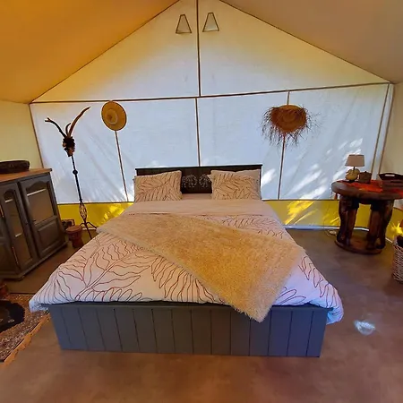 Luxusní stan Romantic Safari Tent Lodge, Cleaning Included