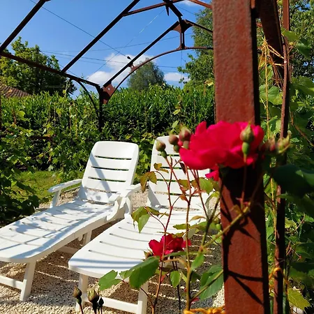 Luxusní stan Romantic Safari Tent Lodge, Cleaning Included Roussines
