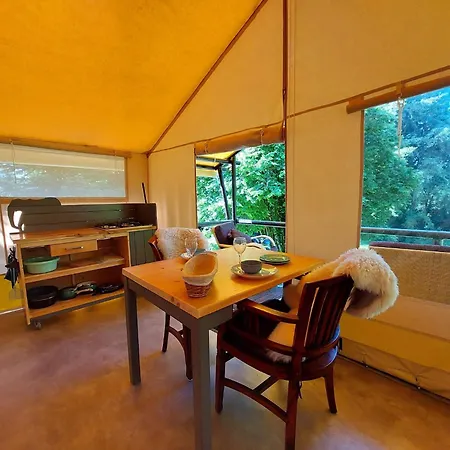 Romantic Safari Tent Lodge, Cleaning Included Tente de luxe