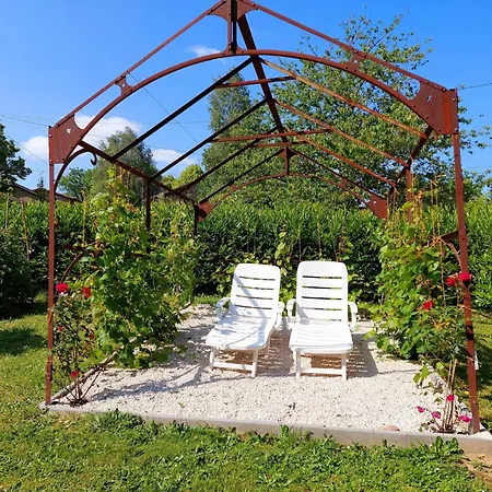 Luxusní stan Romantic Safari Tent Lodge, Cleaning Included Roussines